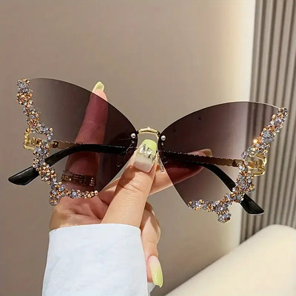 STYLISH SUNGLASSES