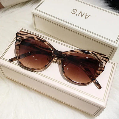 STYLISH SUNGLASSES