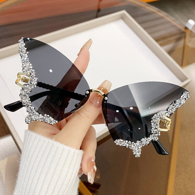 STYLISH SUNGLASSES