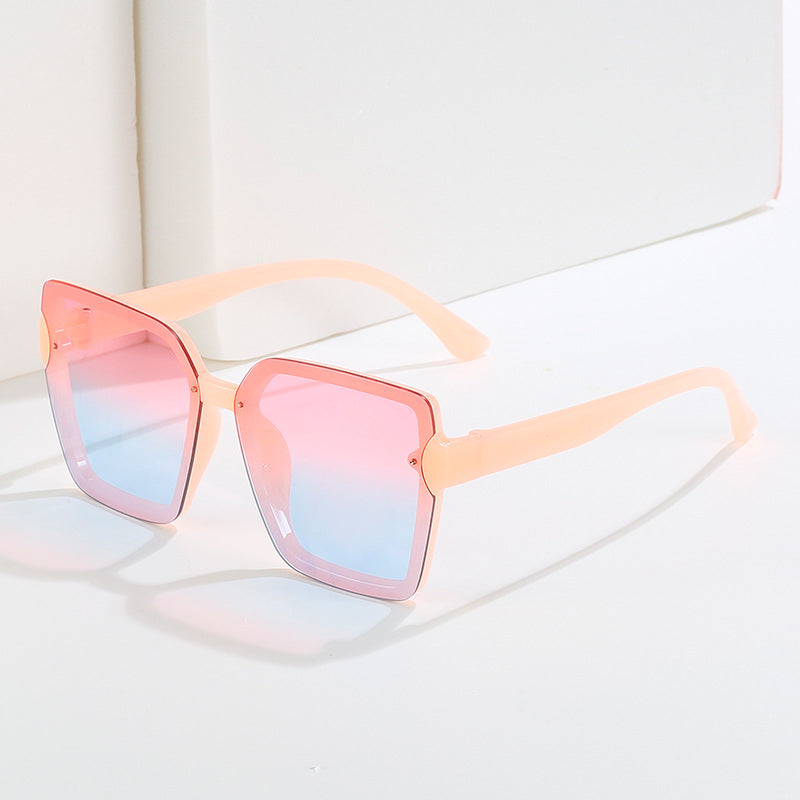 STYLISH SUNGLASSES