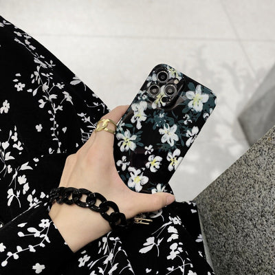 Pine Flower Printed Black Case with Bracelet