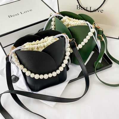 Stylish Pearl Chain Tote bag